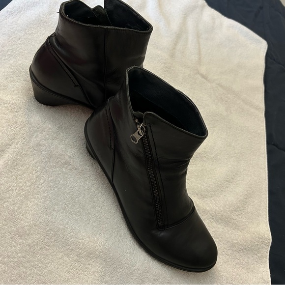 Dansko Billie Leather Heeled Ankle Zip Boot 3703-950200 Women’s EUROPEAN 42 - Picture 2 of 9